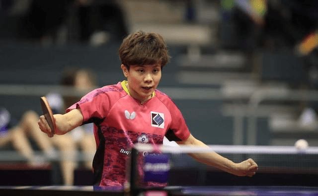 力图打破传 力图打破传