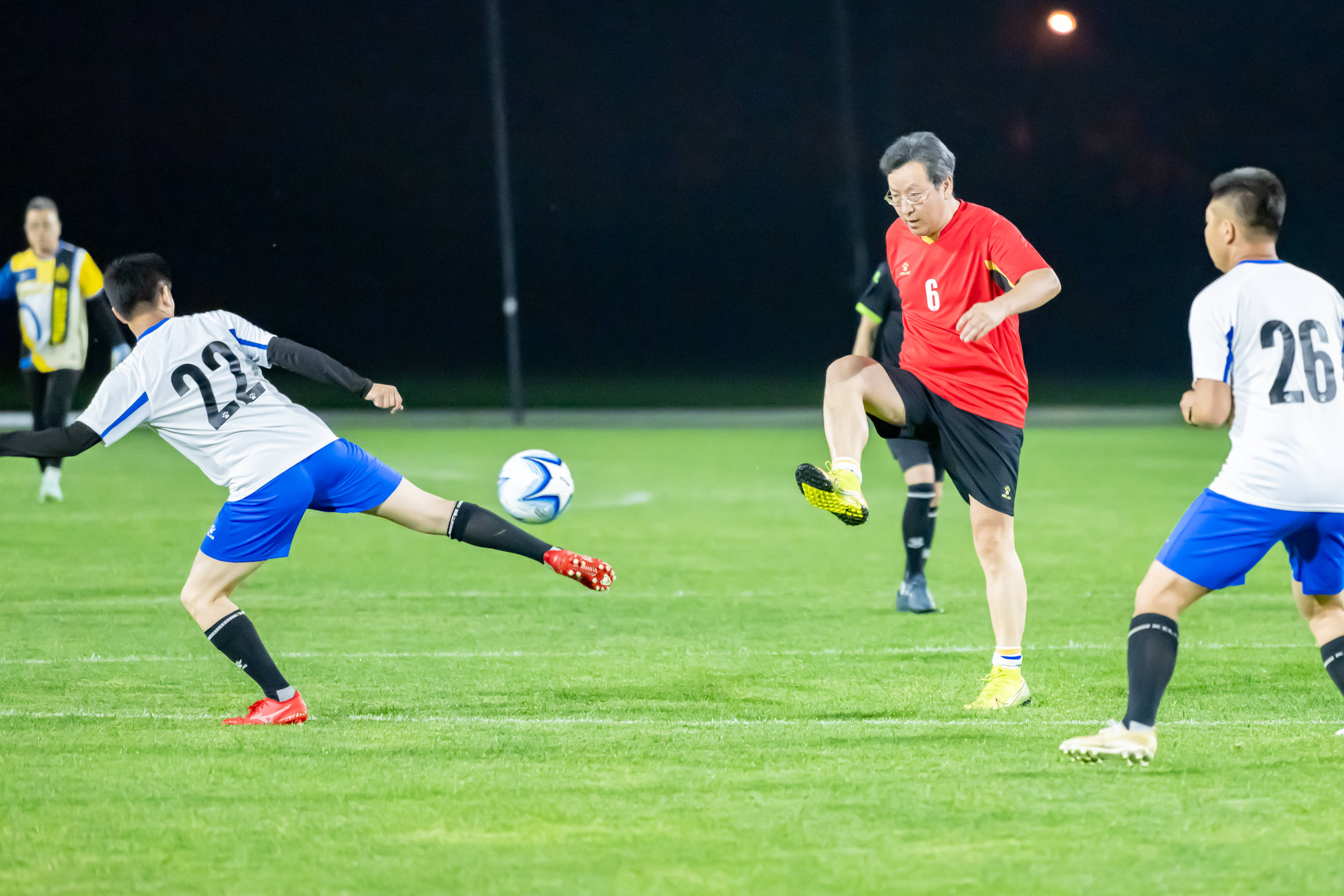 作是对梅西 作是对梅西