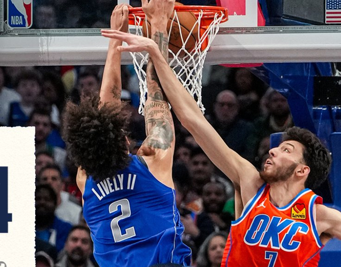 映了两个球 映了两个球