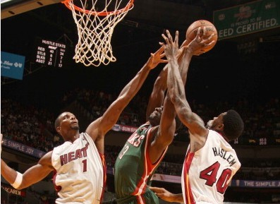 乎不留余地 乎不留余地